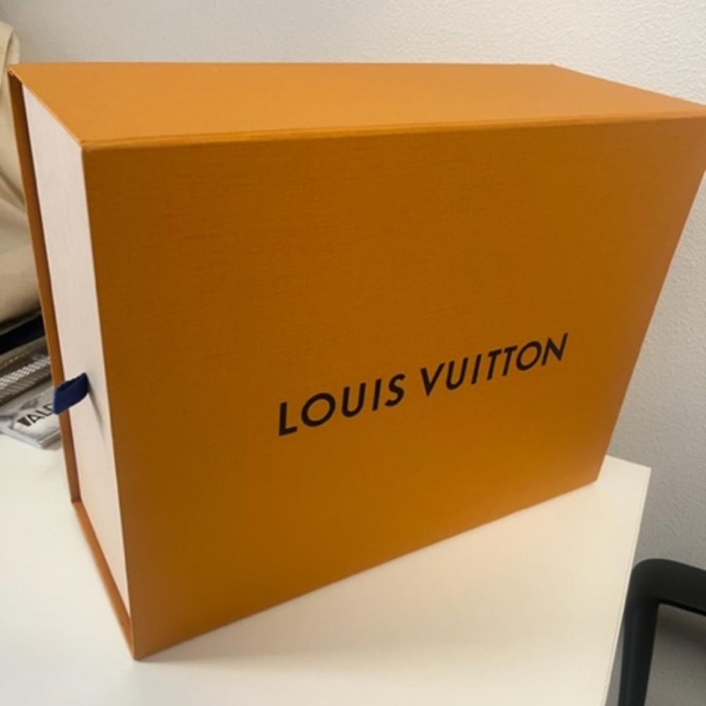 Louis Vuitton Authentic Gift Box
